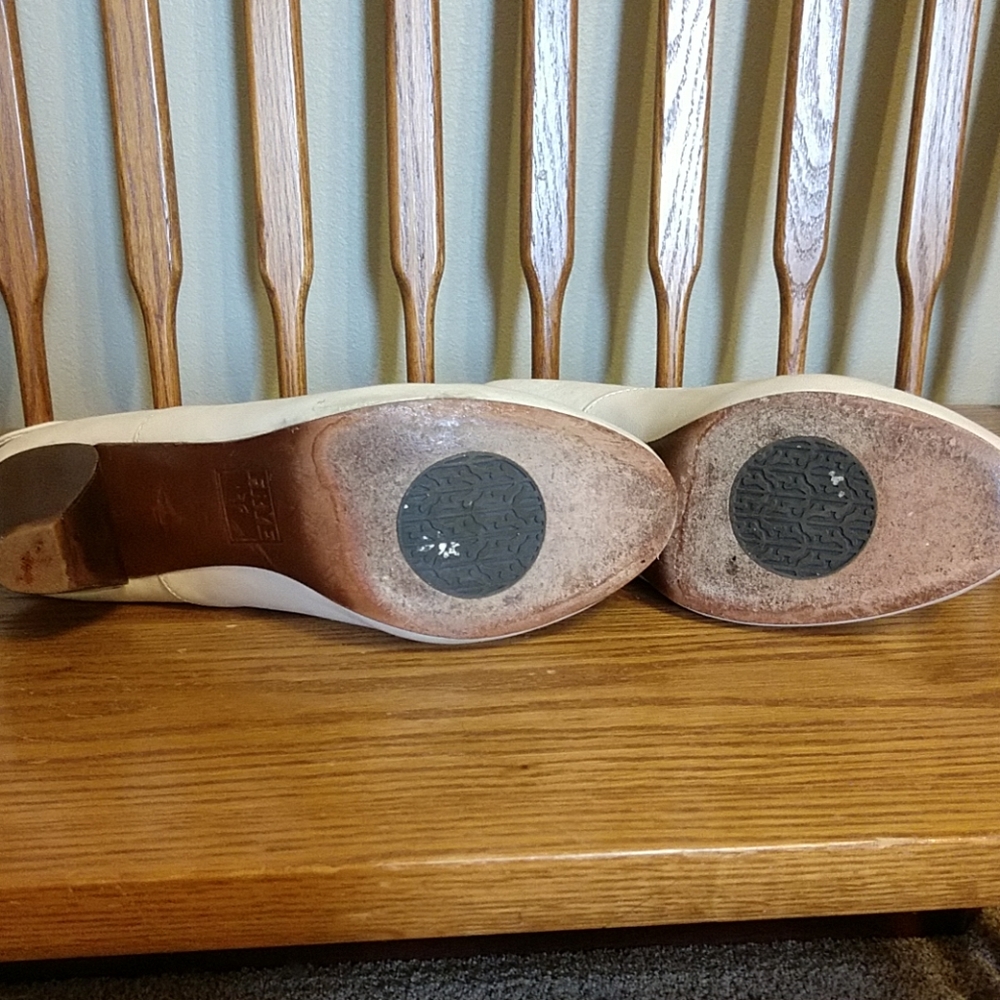 Frye Lisa Shorties Booties - Picture 3 of 3